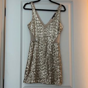 Bebe dress